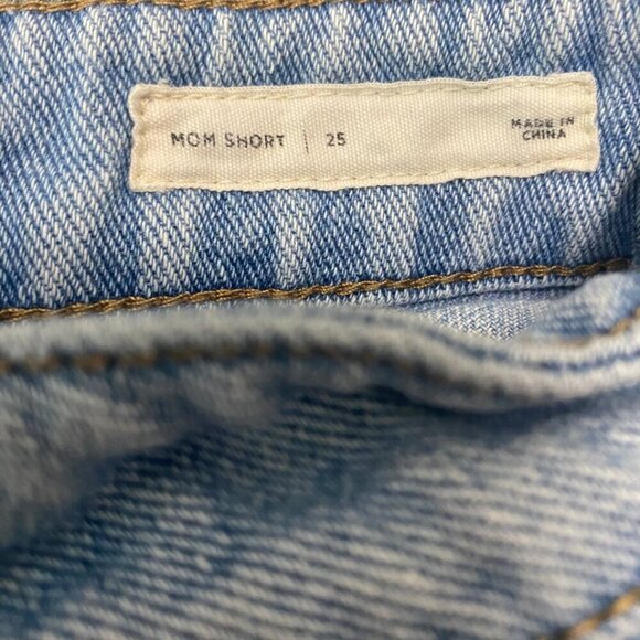 Pacsun High-Waisted Mom Shorts | Size 25 | Light Wash Denim - Picture 5 of 7